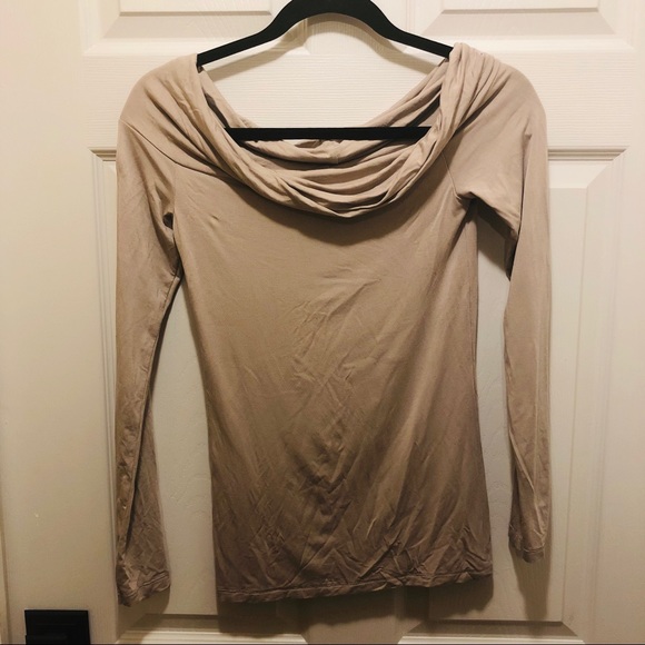 Aritzia Wilfred Over the Shoulder Top - Picture 4 of 7